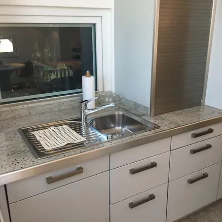 Lichtdurchfluteter Wohntraum Auf Hoechstem Niveau In - Moitzfeld Apartment *
