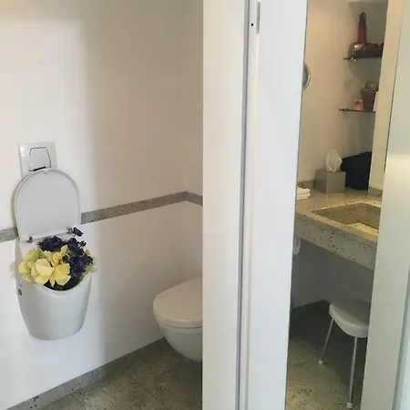 Apartment Lichtdurchfluteter Wohntraum Auf Hoechstem Niveau In - Moitzfeld