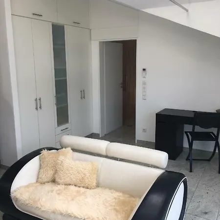 Lichtdurchfluteter Wohntraum Auf Hoechstem Niveau In - Moitzfeld Apartment *