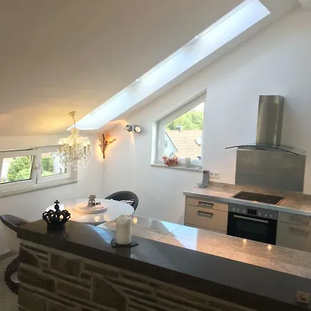 Apartamento Lichtdurchfluteter Wohntraum Auf Hoechstem Niveau In - Moitzfeld